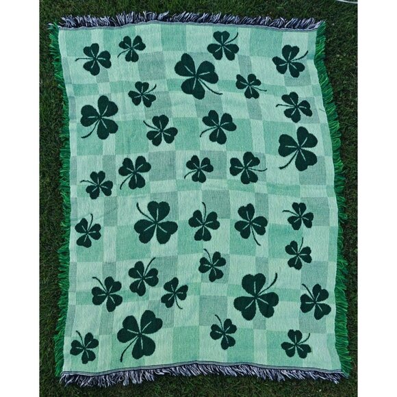 Vintage Irish Themed Shamrock Tapestry Throw Blanket Double Sided Checkered - Picture 2 of 5